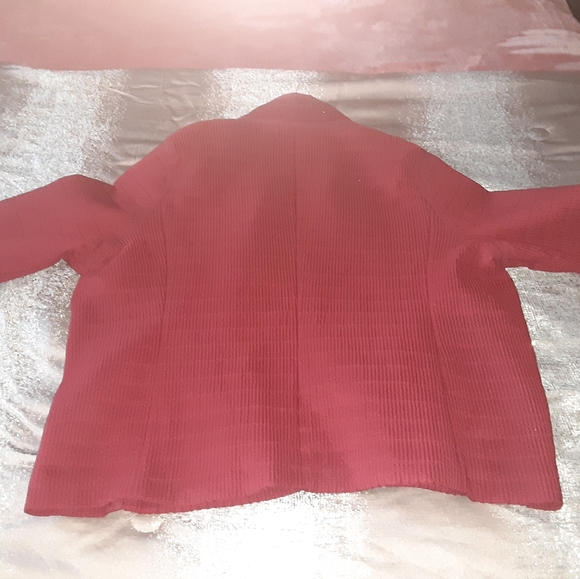 Red Jacket - Picture 2 of 3
